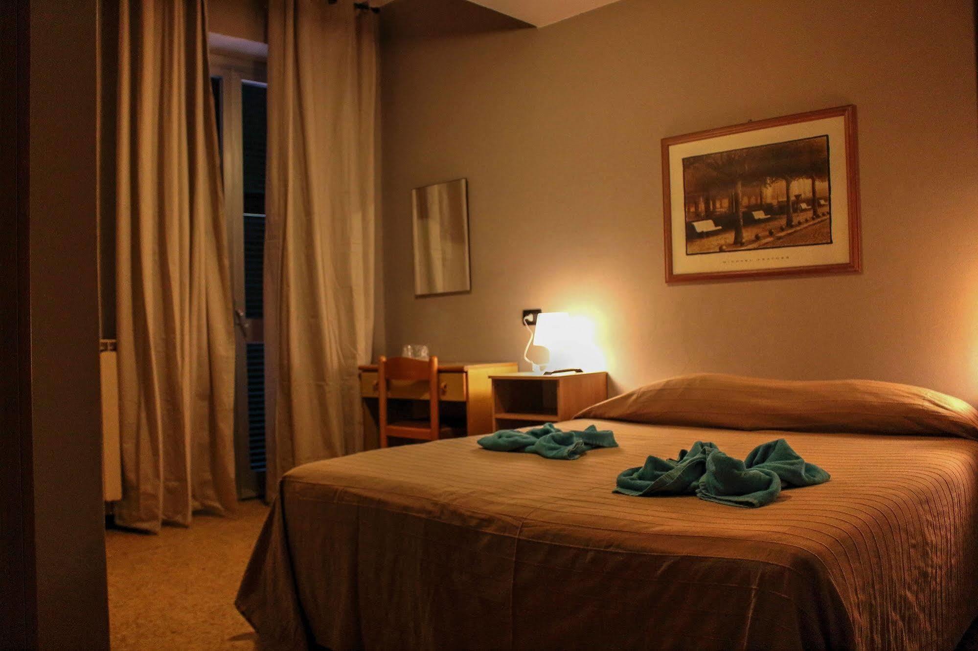 Hotel Pino Lerici Exterior foto